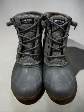Sperry Quilted Ankle Duck Boots in Charcoal Gray